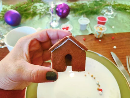 Mini Gingerbread House in a Wine Glass | Nov 17 White Bluffs Brewing